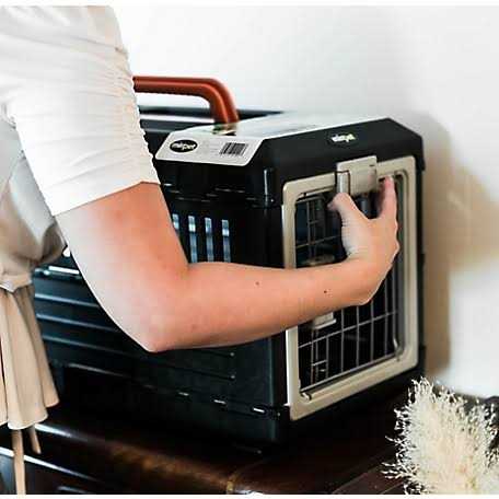 Pet carriers Airline Tsa Approved Travel crates for Cats and Dogs D4014
