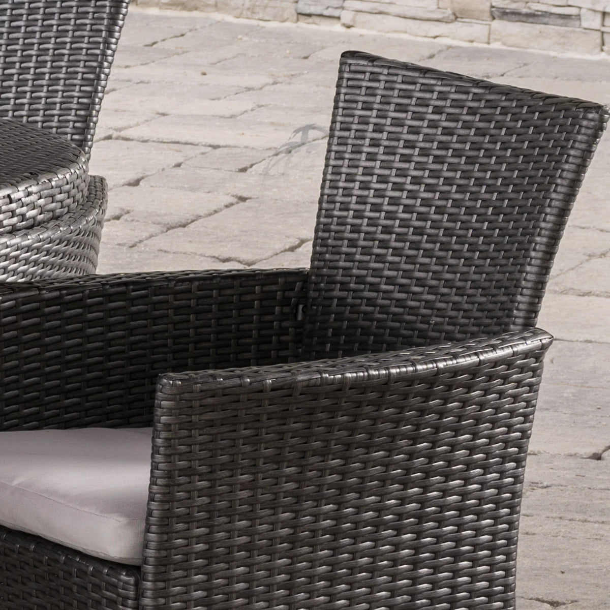 7 Piece Wicker Oval Dining Set with Cushions Z2184
