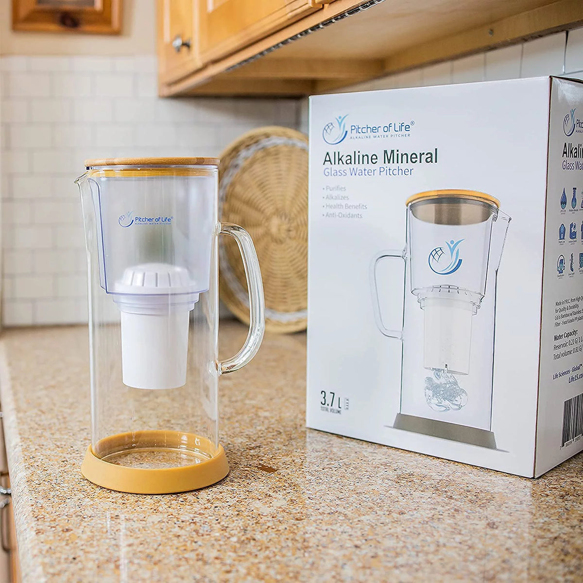 Alkaline Water Filter Pitcher with Bamboo Lid R9479