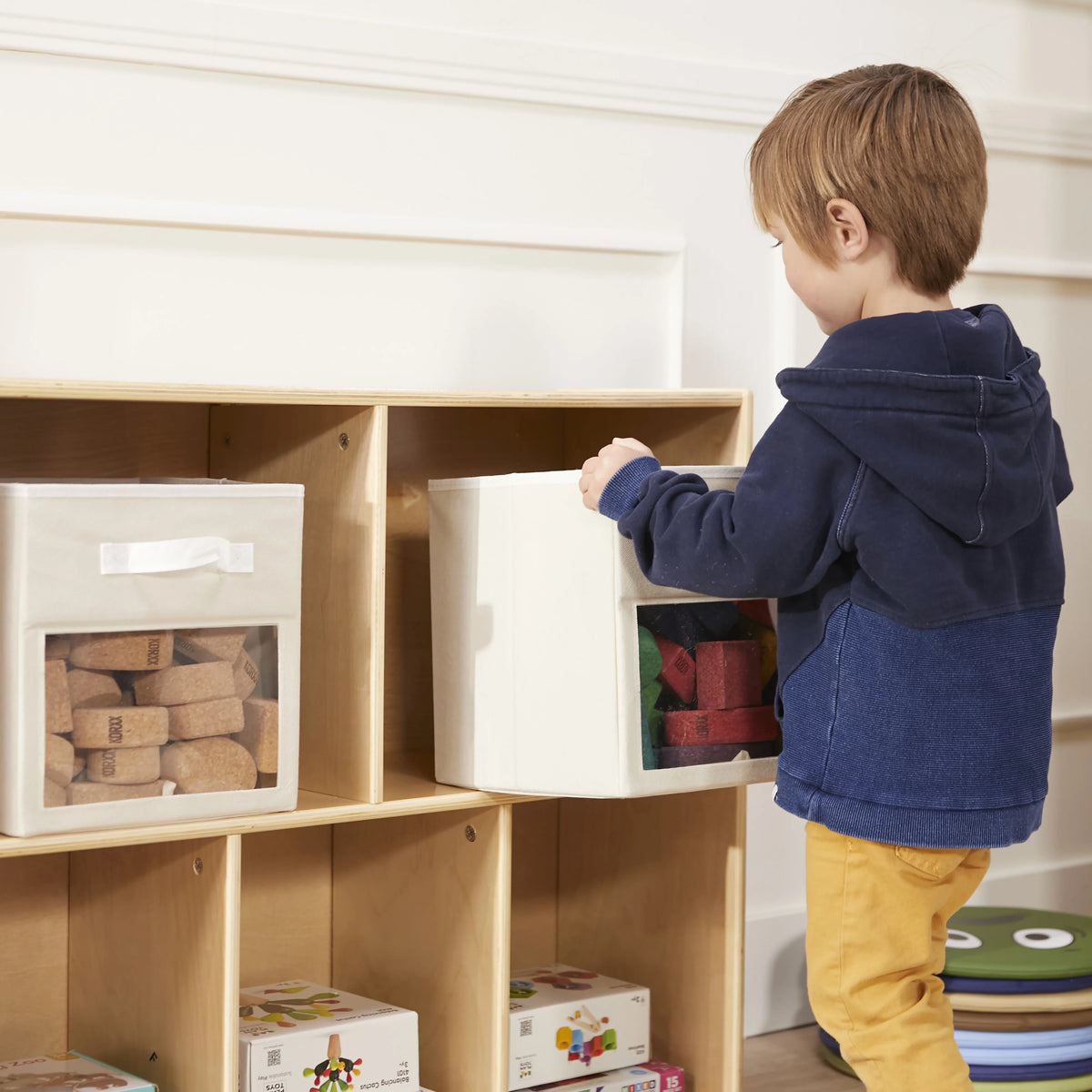 5-Compartment Storage Cabinet V884441