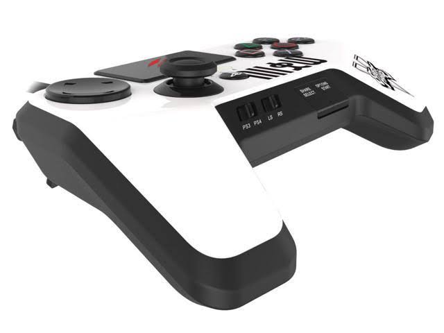 White Fightpad Pro for Playstation 4 W9703