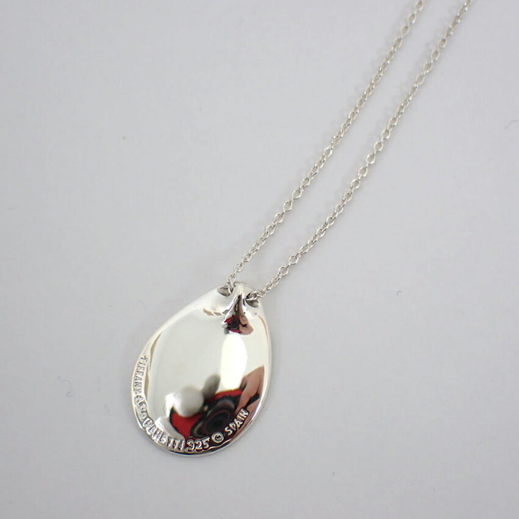 925 Madonna Pendant Necklace H8768