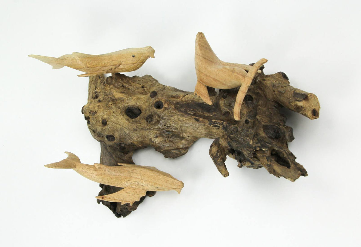 Carved Wood Whale Wall Hanging D90824