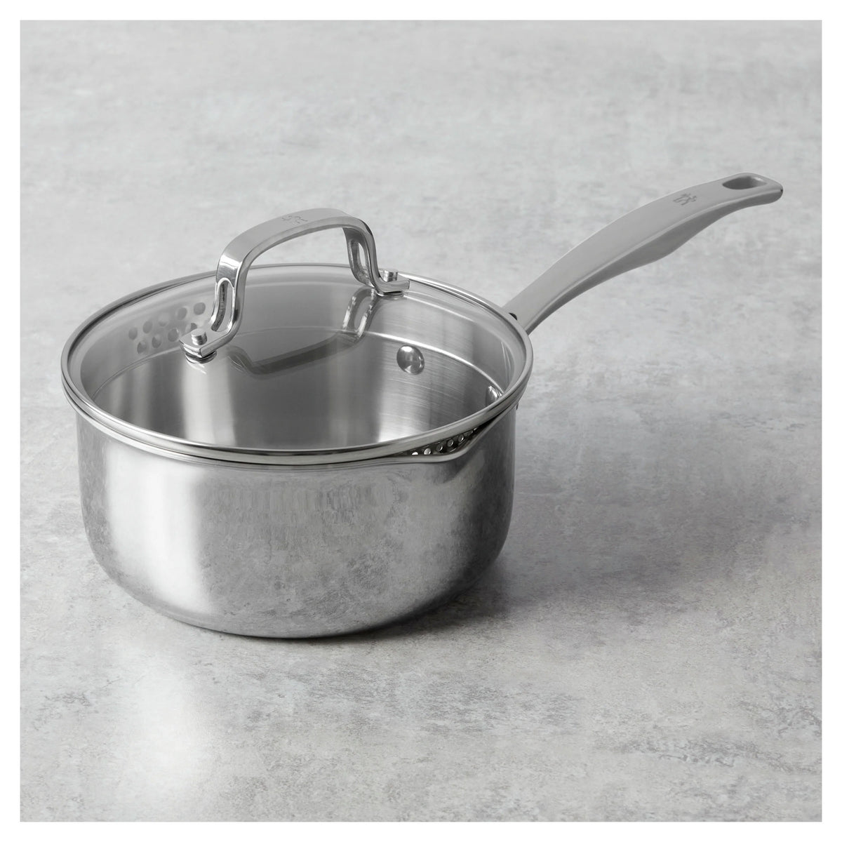 2 Qt. Stainless Steel Sauce Pan with Lid O8200