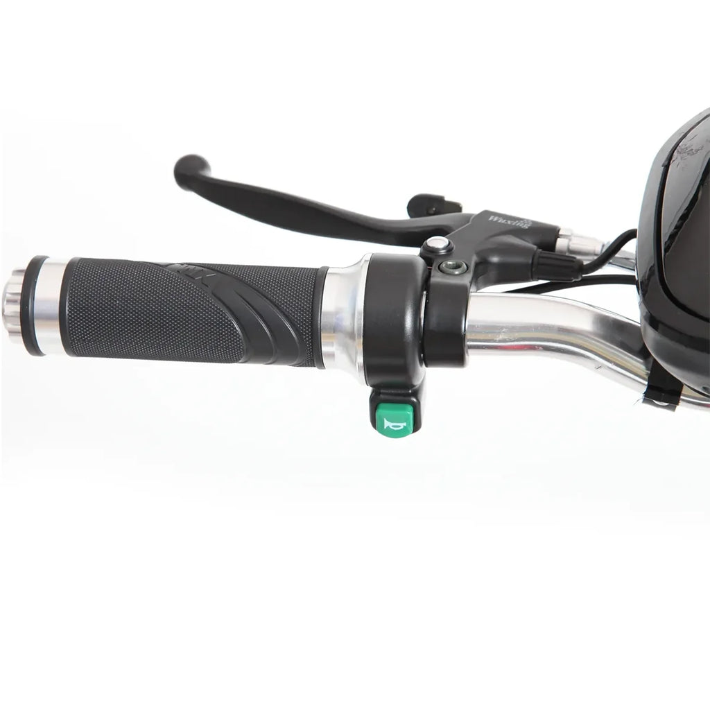 Black 3 Wheel Scooter T384020