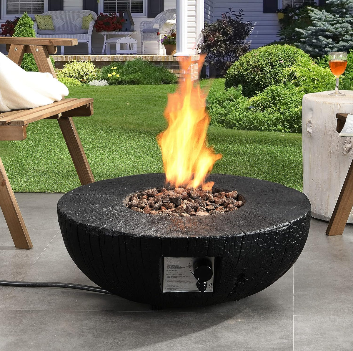 28 Round 30,000 BTU Auto-Ignition Propane Fire Pit Table with Cover and Lava Rock B781