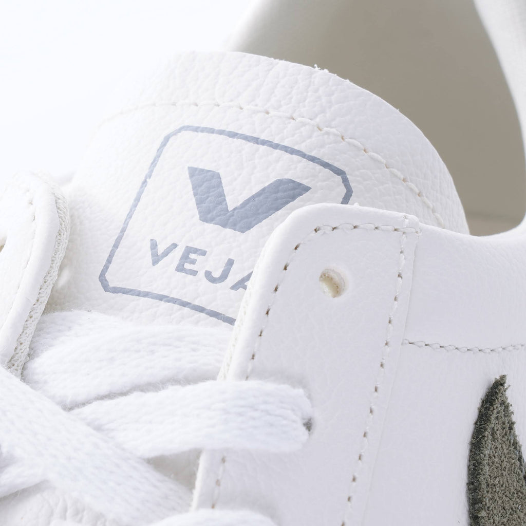 White Sneaker X761