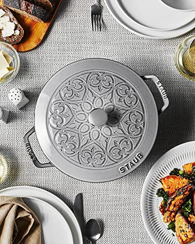 Graphite Grey Cast Iron 3.75-qt French Oven M778