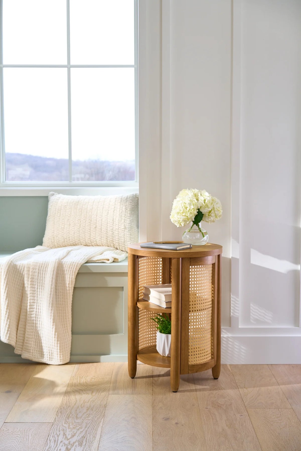 Side Table, Light Honey Finish Z919368