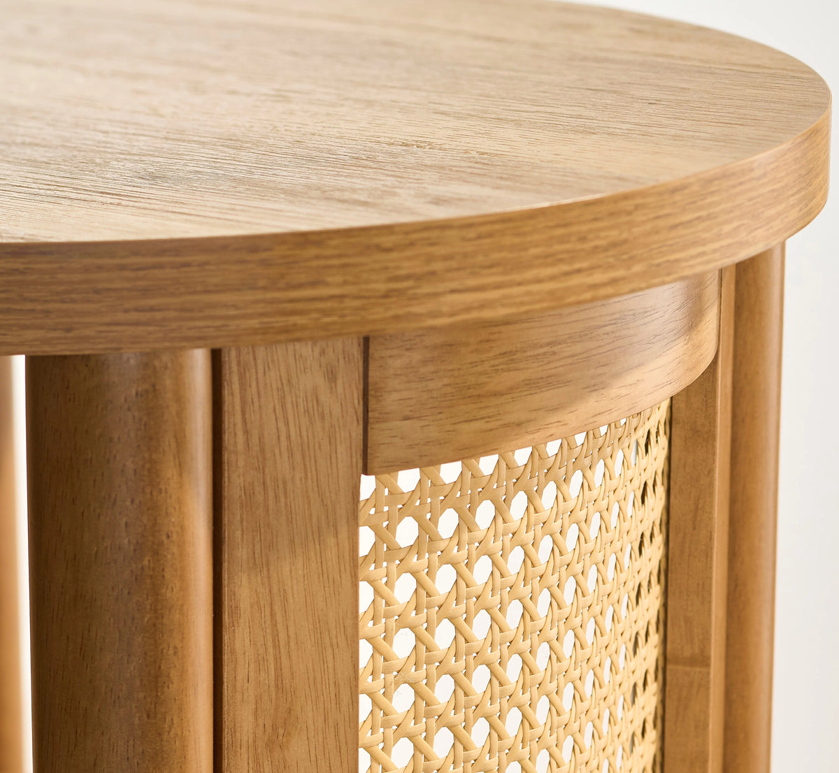 Side Table, Light Honey Finish Z919368