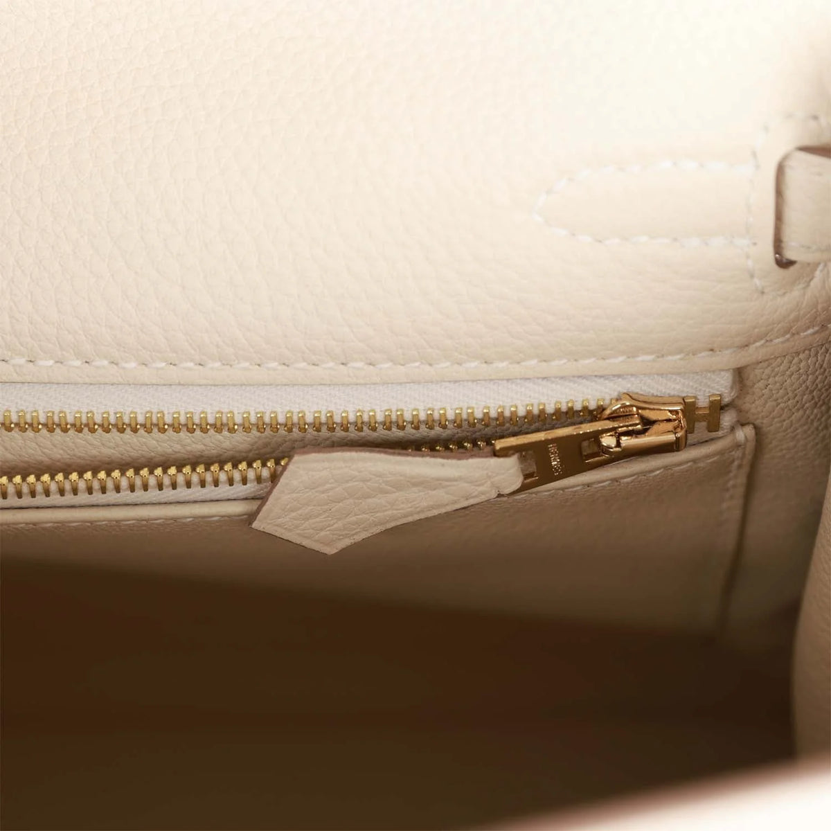 Craie Togo Leather Handbag B146203