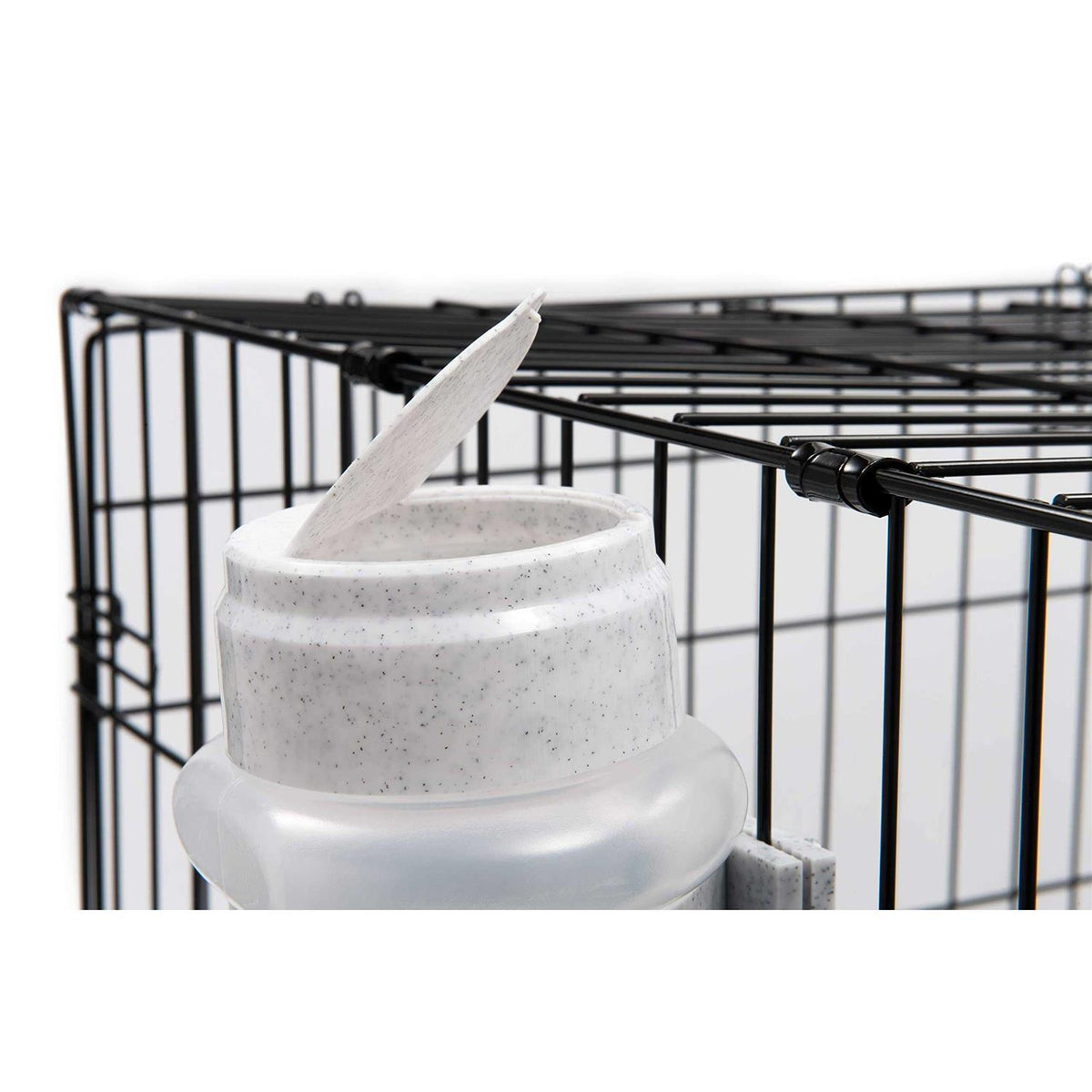 No-Drip Water Bottles for Dogs L775996
